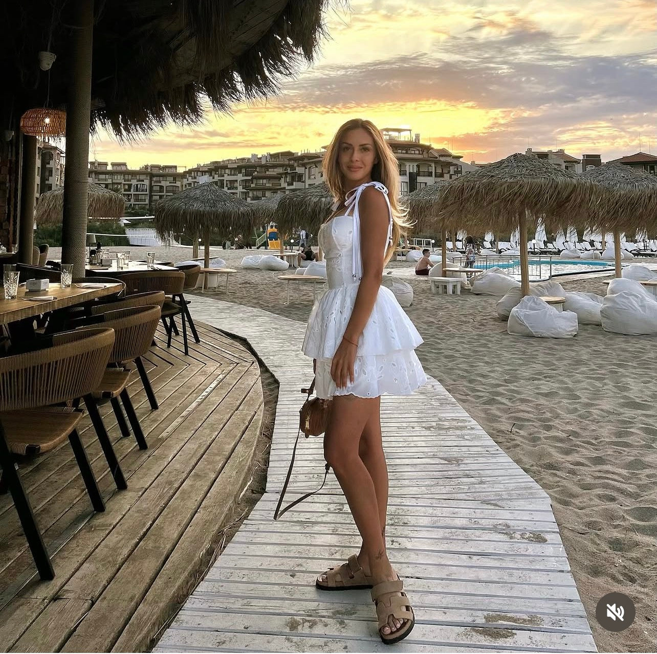 Рокля Lena